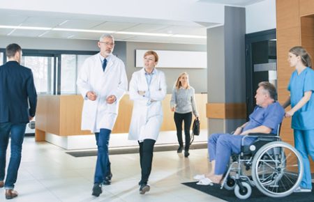 A Kihívások és lehetőségek az egészségügyi ágazatban kifejezés tökéletesen összefoglalja azt, amivel az egészségügyi intézmények és szakemberek nap mint nap szembesülnek.