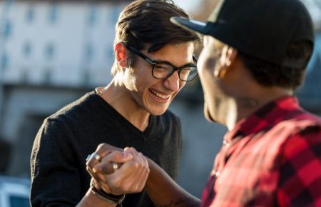 A mentális egészség az egészségügyi ágazatban egyre nagyobb figyelmet kap, mivel fontos szerepet játszik a produktív és támogató munkakörnyezet fenntartásában.